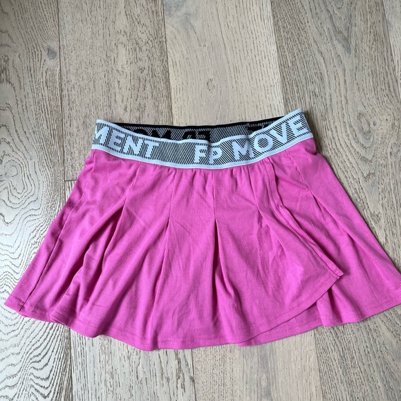 Free People Movement Duo Skort / Pink / Size Medium - Picture 3 of 9